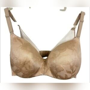 NWOT Cacique Bra.  38D.  Display